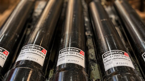 Wiebeck Hydraulik – Gefertigte Hydraulikzylinder mit Wiebeck-Label